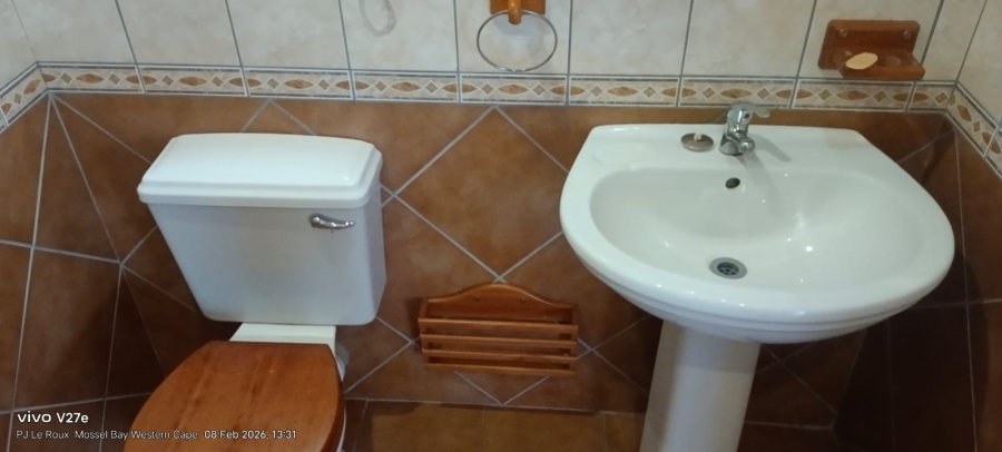 To Let 3 Bedroom Property for Rent in Hartenbos Central Western Cape